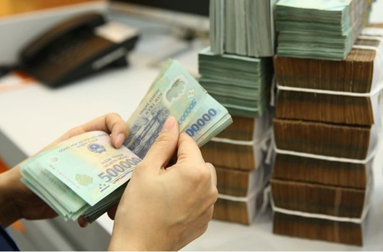 Ngân hàng tiếp tục tăng lãi suất tiết kiệm, gửi 500.000 đồng nhận lãi tới 8,2%/năm- Ảnh 1.