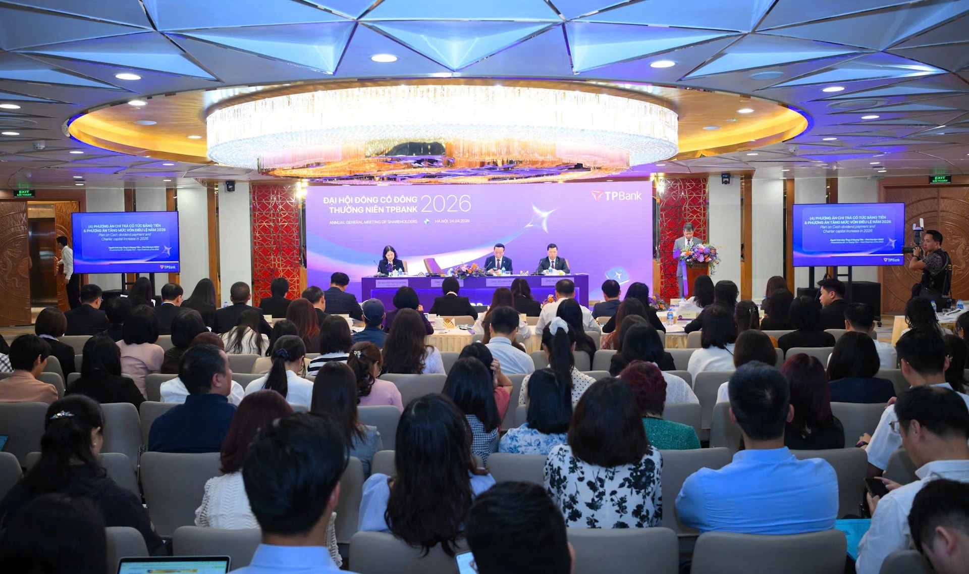 ĐHCĐ TPBank: Đặt mục tiêu lợi nhuận 10.300 tỷ đồng, chia cổ tức 20% trong năm nay- Ảnh 6.