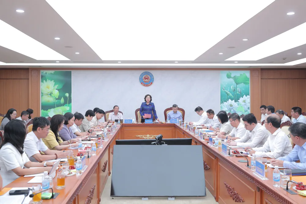 Bộ Tài chính phát huy vai trò “kinh tế trưởng”- Ảnh 3.