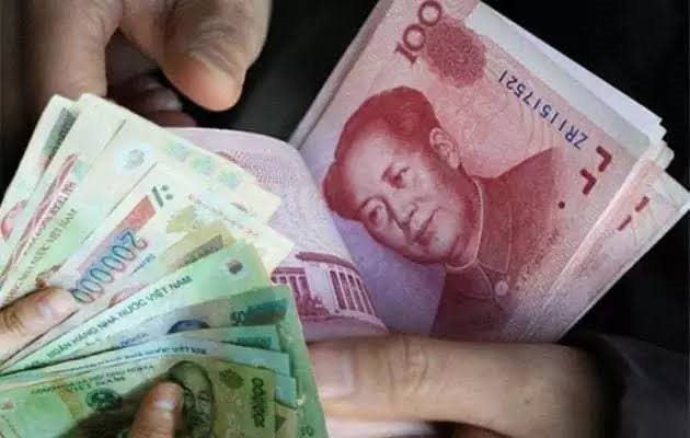 Hết cảnh người Việt phải đổi cả xấp ngoại tệ để đi du lịch tại nhiều nước- Ảnh 1.