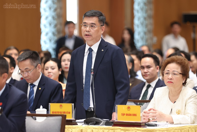 Thống đốc Phạm Đức Ấn: NHNN điều hành chính sách lãi suất tương đối 'vất vả'- Ảnh 1.