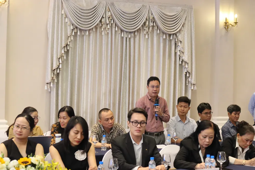 Doanh nghiệp vẫn khó vay vốn dù có hàng loạt gói tín dụng ưu đãi- Ảnh 1.