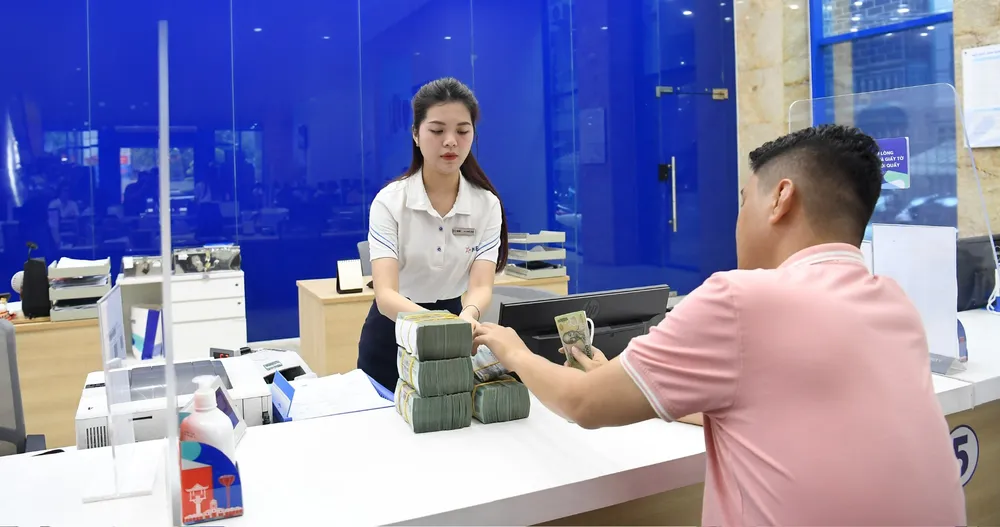 Lãi suất chưa hạ nhiệt, doanh nghiệp gặp khó- Ảnh 2.