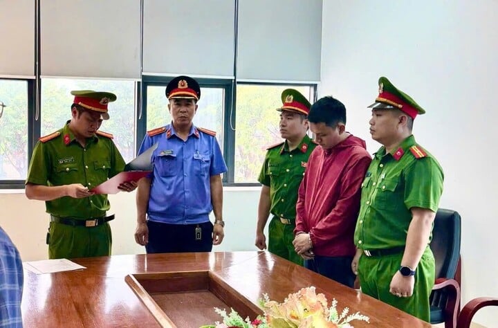 Nhân viên ngân hàng ở Quảng Trị lừa đảo chiếm đoạt hơn 29 tỷ đồng- Ảnh 1.