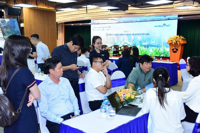 Giảm phát thải: Khi doanh nghiệp “chuyển vai” từ tìm hiểu sang triển khai- Ảnh 2.