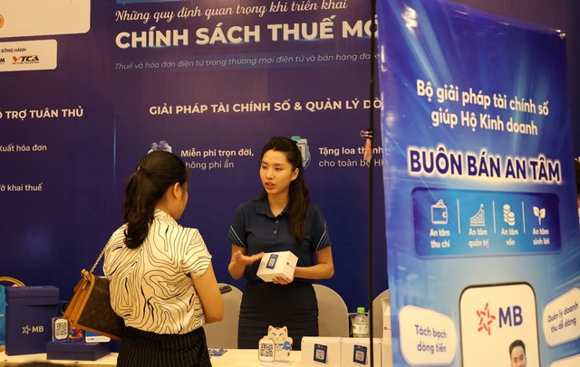 MB đồng hành cùng hộ kinh doanh trước những quy định thuế mới - Ảnh 2.