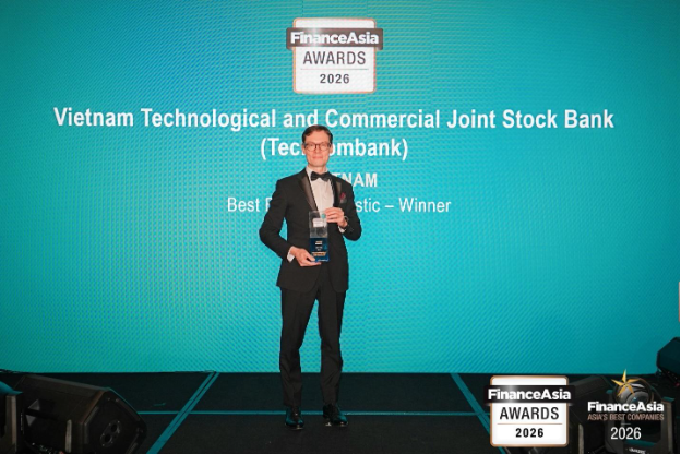 Techcombank lập kỷ lục 4 năm liên tiếp được vinh danh Ngân hàng tốt nhất Việt Nam bởi FinanceAsia - Ảnh 3.