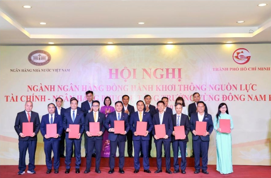 Ngân hàng NCB chính thức ký kết thu xếp vốn cho 2 dự án trọng điểm của TPHCM - Ảnh 1.