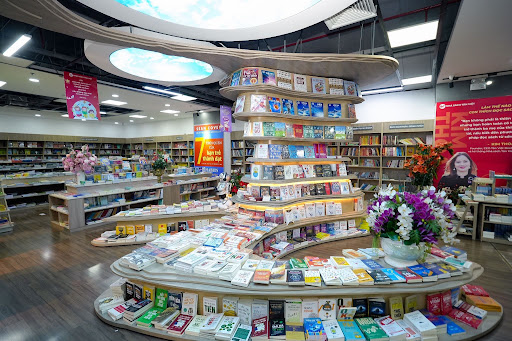 Chủ tịch Tân Việt Books Nguyễn Kim Thoa: Hành trình gieo thói quen đọc sách và hơn 10 năm đồng hành cùng BIDV - Ảnh 2.